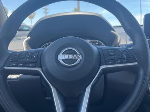Used 2024 Nissan Altima 2.5 SV AWD/4WD image 13