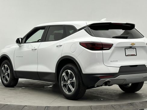 Used 2025 Chevrolet Blazer LT image 5