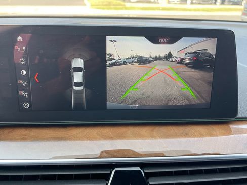 Used 2018 BMW 530i xDrive AWD/4WD image 33