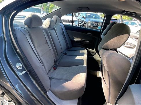 Used 2010 Honda Accord LX image 18
