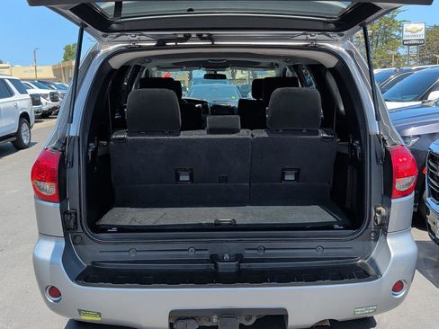 Used 2013 Toyota Sequoia SR5 w/ Sport Appearance Pkg AWD/4WD image 12