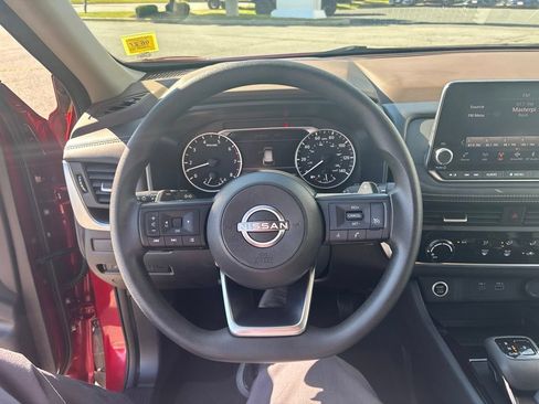 Used 2023 Nissan Rogue S AWD/4WD image 22