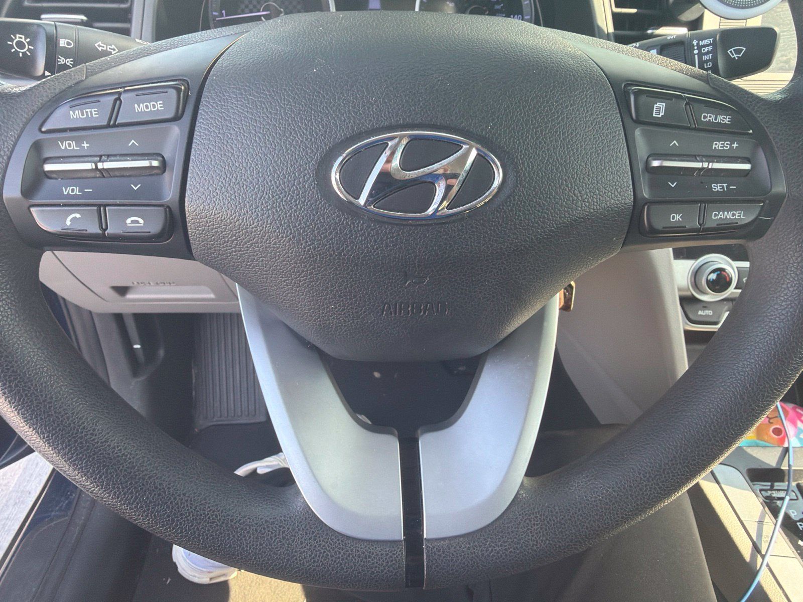 Used 2020 Hyundai Elantra SE w/ Cargo Package (C1) FWD image 10