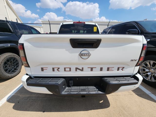 Used 2024 Nissan Frontier SV w/ SV Convenience Package RWD image 5
