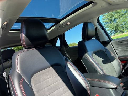 Used 2022 Ford Escape SEL w/ SEL Stealth AWD Package image 35