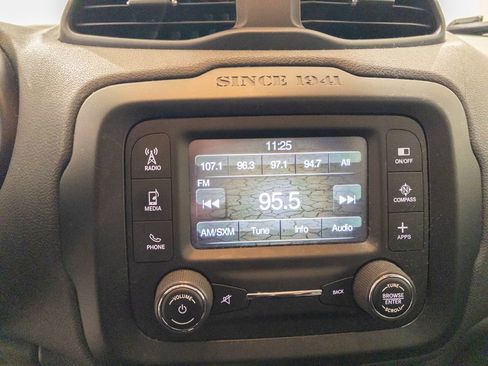 Used 2017 Jeep Renegade Limited w/ Advanced Technology Group image 14