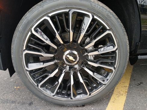 New 2026 Chevrolet Tahoe High Country image 33