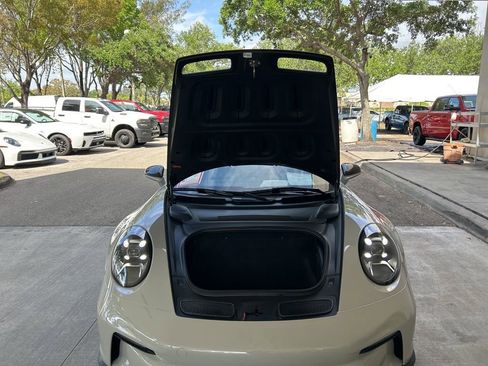 Used 2022 Porsche 911 GT3 image 10