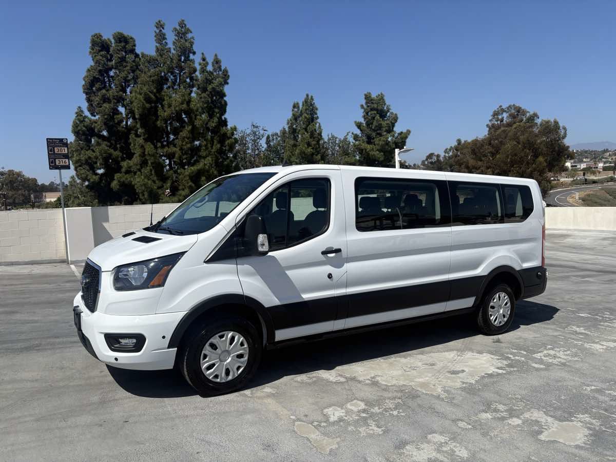 Used 2024 Ford Transit 350 XLT RWD image 2