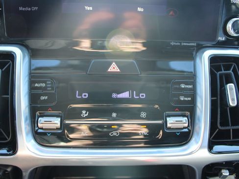 Used 2023 Kia Sorento SX FWD image 52