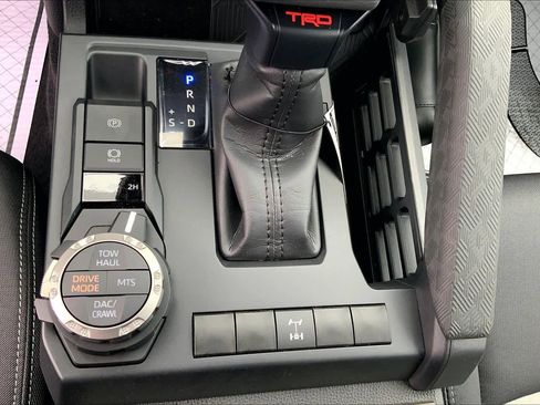 New 2025 Toyota Tacoma TRD Off-Road image 19