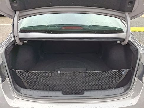 Certified 2025 Hyundai Elantra Sport image 26