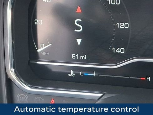 Used 2025 GMC Sierra 2500 Denali Ultimate image 6