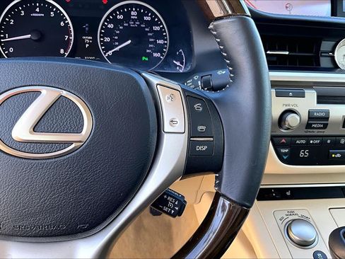 Used 2013 Lexus ES 350 w/ Premium Pkg FWD image 23