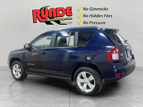 Used 2014 Jeep Compass Latitude w/ Sun/Sound Group AWD/4WD image 4