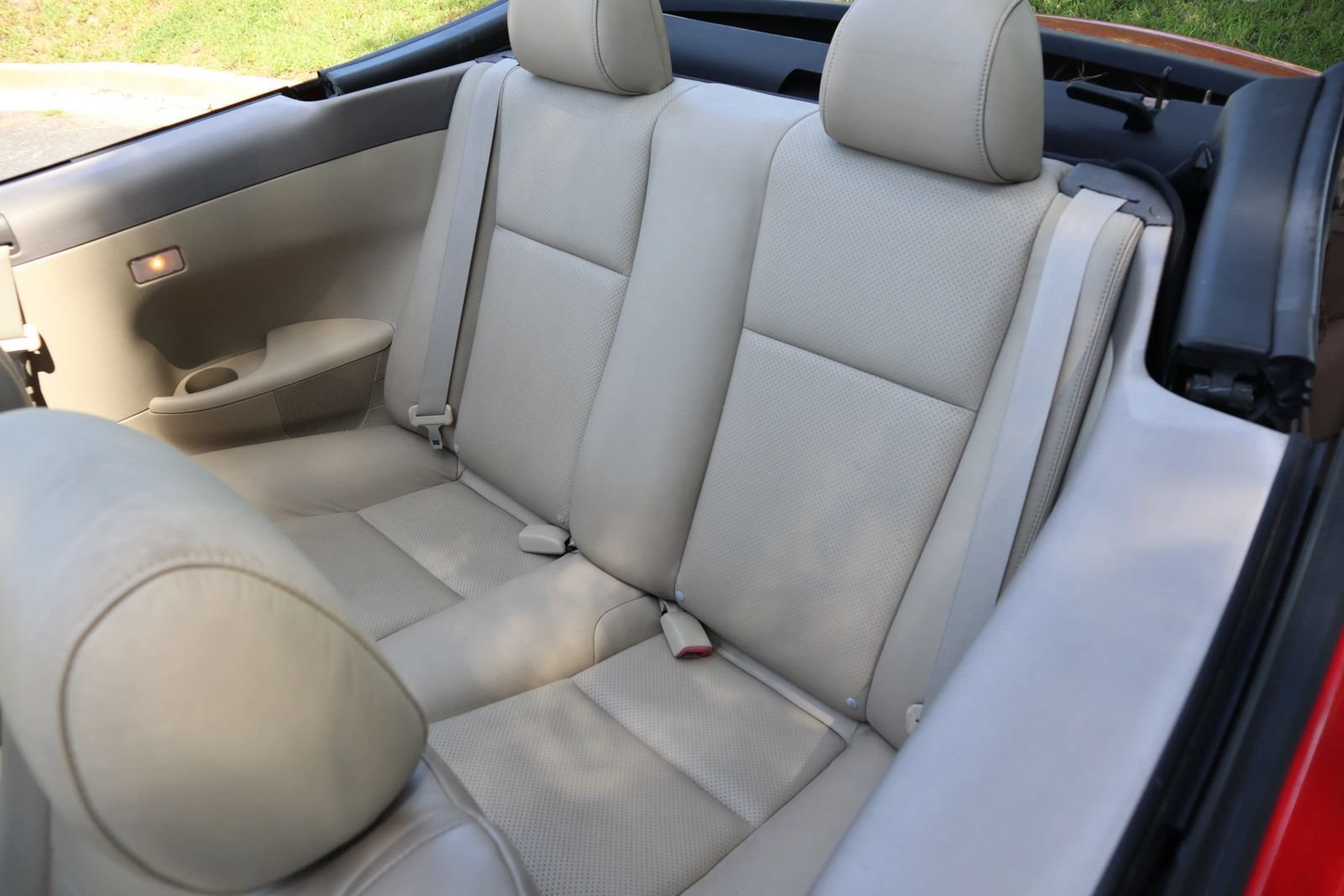 Used 2004 Toyota Solara SLE FWD image 11