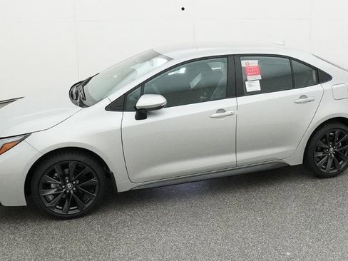 New 2026 Toyota Corolla SE image 13