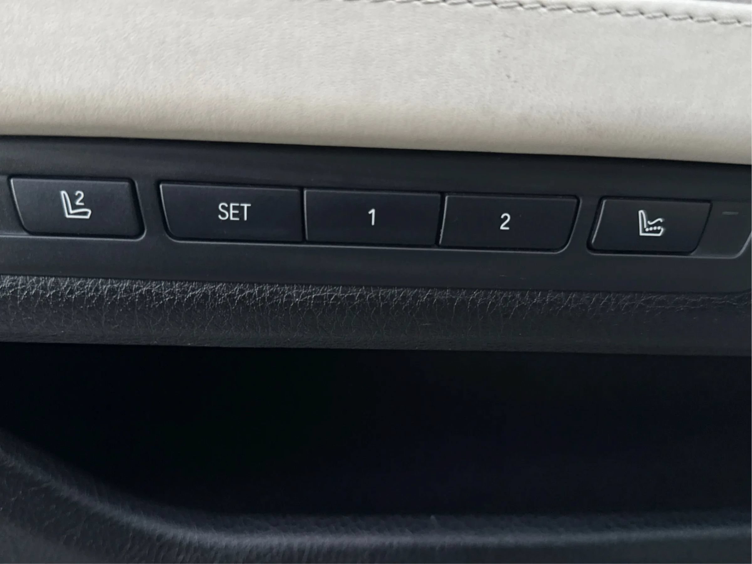 Used 2015 BMW 750Li RWD image 65