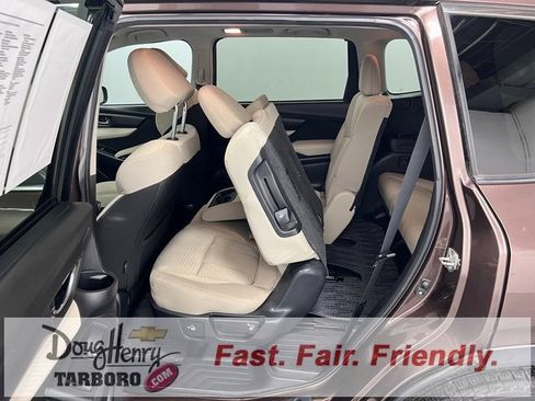 Used 2019 Subaru Ascent Premium image 35