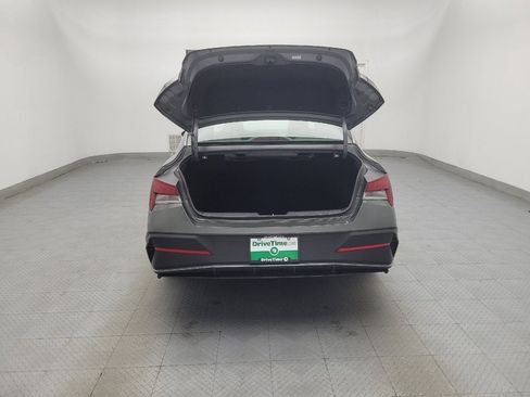 Used 2024 Hyundai Elantra SEL FWD image 29