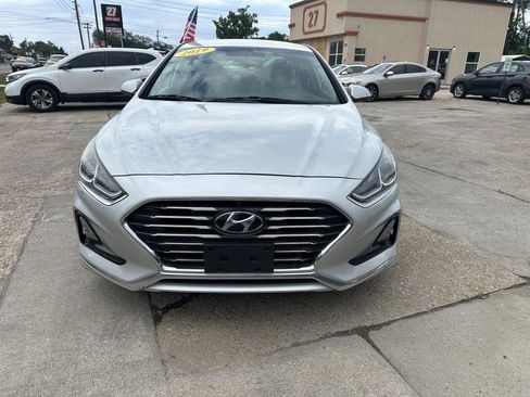 Used 2019 Hyundai Sonata SE FWD image 2