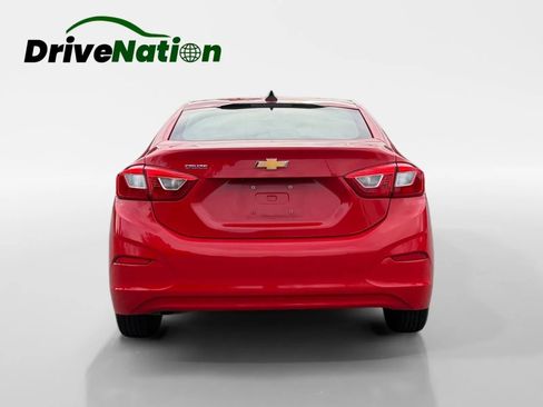 Used 2017 Chevrolet Cruze LS image 4