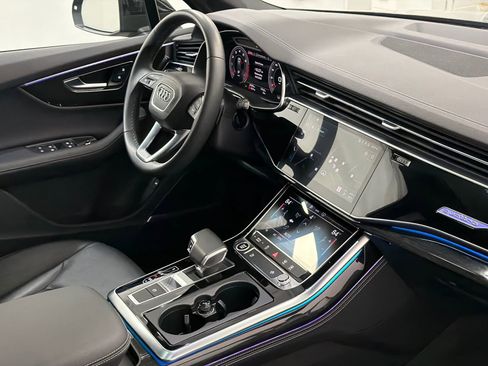 Used 2025 Audi Q7 3.0T Premium Plus AWD/4WD image 11