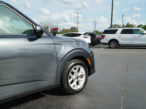 Used 2022 Kia Soul LX w/ Technology Package image 11