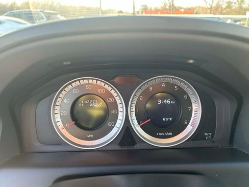 Used 2011 Volvo XC60 T6 image 3