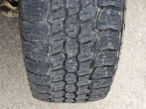 Used 2015 Toyota Tacoma 4x4 Access Cab V6 w/ TRD Off-Road Package image 12