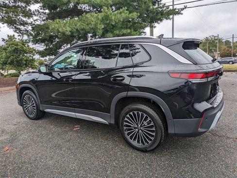 New 2025 Volkswagen Tiguan S image 6