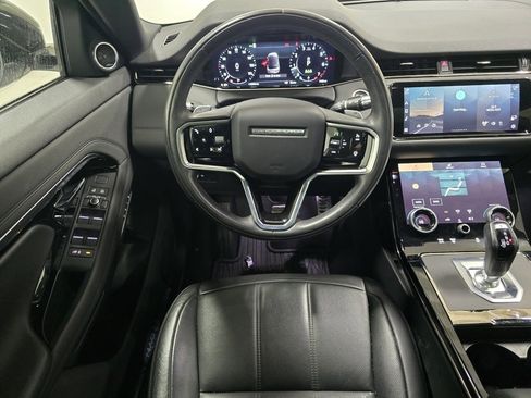 Used 2022 Land Rover Range Rover Evoque R-Dynamic SE image 23