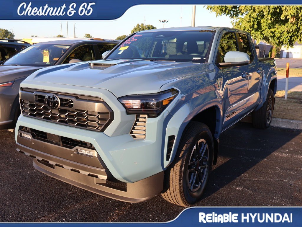 Used 2026 Toyota Tacoma TRD Sport w/ TRD Sport Upgrade Package AWD/4WD image 10