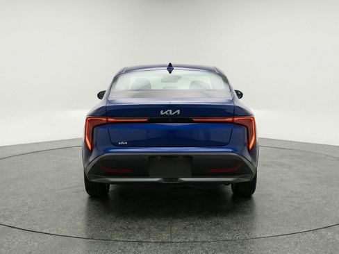 Used 2025 Kia K4 LXS image 7