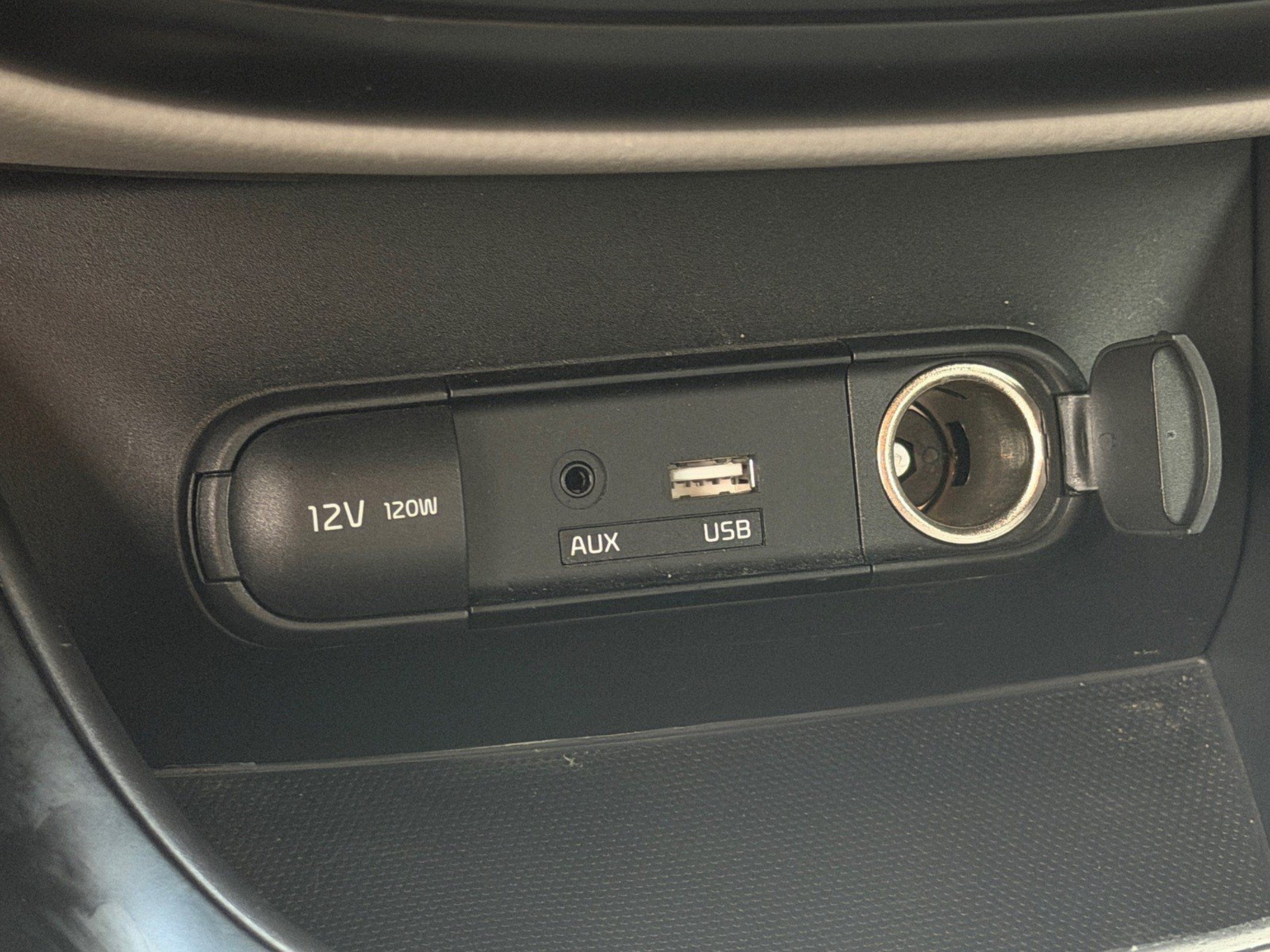 Used 2019 Kia Soul w/ Convenience Package FWD image 24
