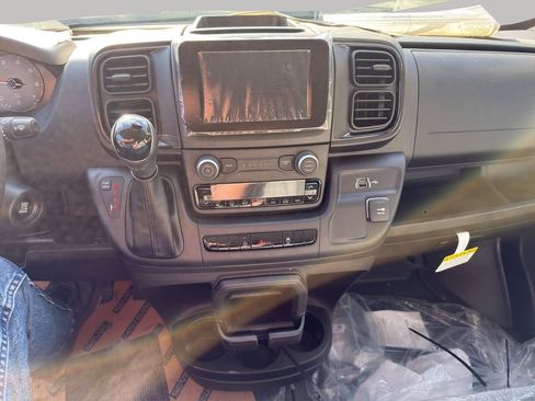 Used 2025 RAM ProMaster 2500 FWD image 22
