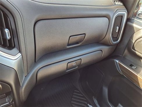 Used 2021 Chevrolet Silverado 1500 RST image 14