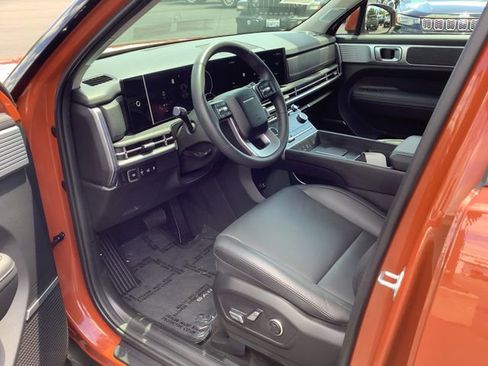 Used 2025 Hyundai Santa Fe Limited AWD/4WD image 7