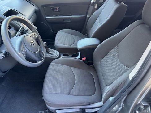 Used 2013 Kia Soul image 19