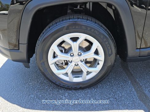 Used 2024 Jeep Compass Sport AWD/4WD image 9