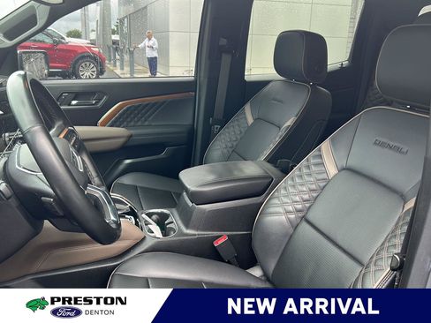 Used 2024 GMC Canyon Denali AWD/4WD image 13