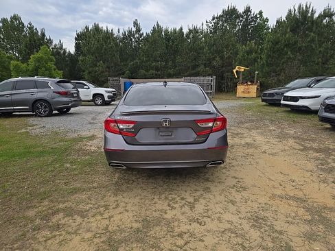 Used 2020 Honda Accord Sport image 4