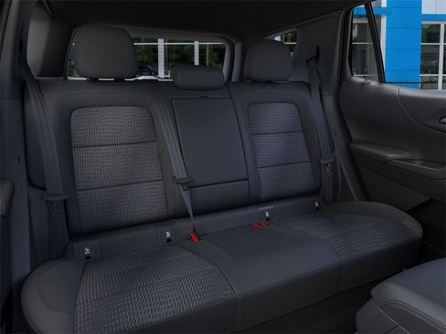 New 2026 Chevrolet Equinox LT w/ Safety and Technology Package image 17