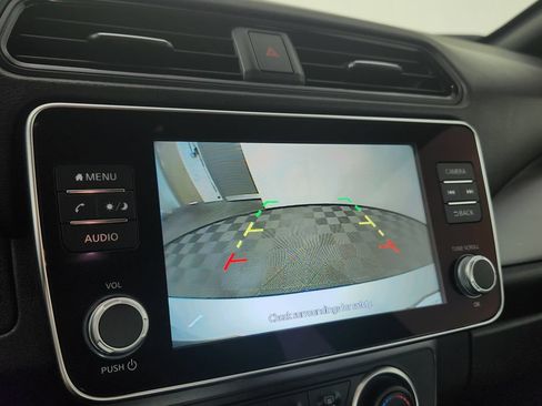 Used 2025 Nissan Leaf S FWD image 28