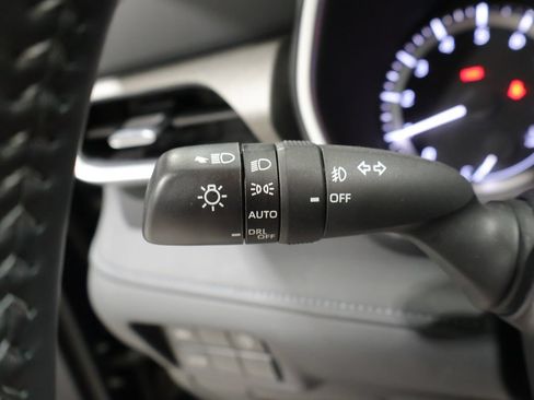 Used 2024 Toyota Highlander XLE AWD/4WD image 36