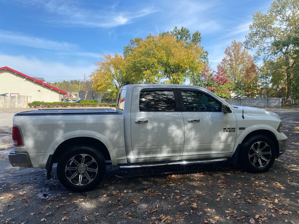 Used 2015 RAM 1500 Laramie w/ Convenience Group AWD/4WD image 6