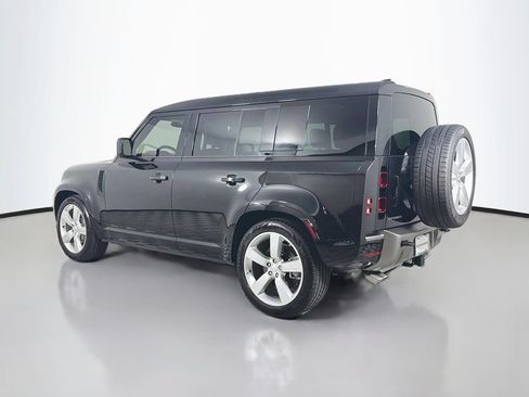 Used 2025 Land Rover Defender 110 X-Dynamic SE AWD/4WD image 7