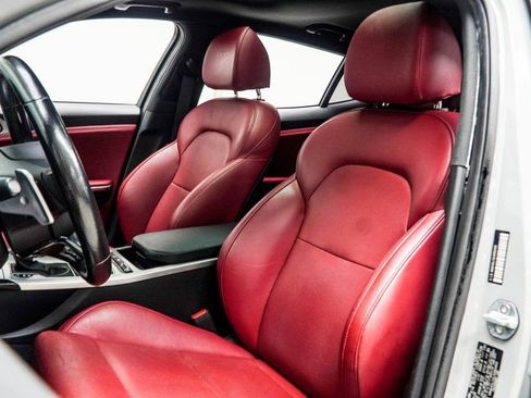 Used 2020 Kia Stinger GT1 image 34