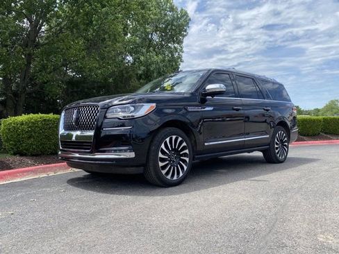 Used 2022 Lincoln Navigator L Black Label AWD/4WD image 14