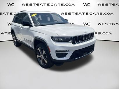 New 2024 Jeep Grand Cherokee Limited w/ Black Appearance Package